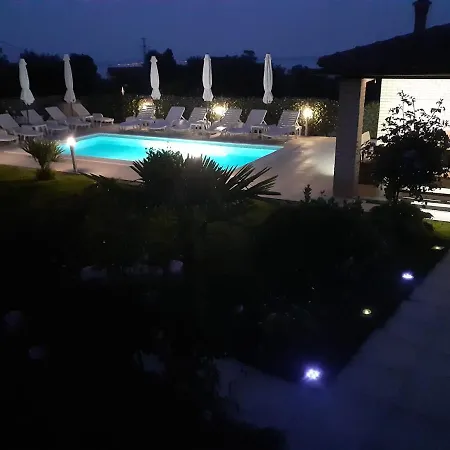 Ljubas Apartment *