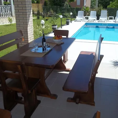 Apartment Ljubas *
